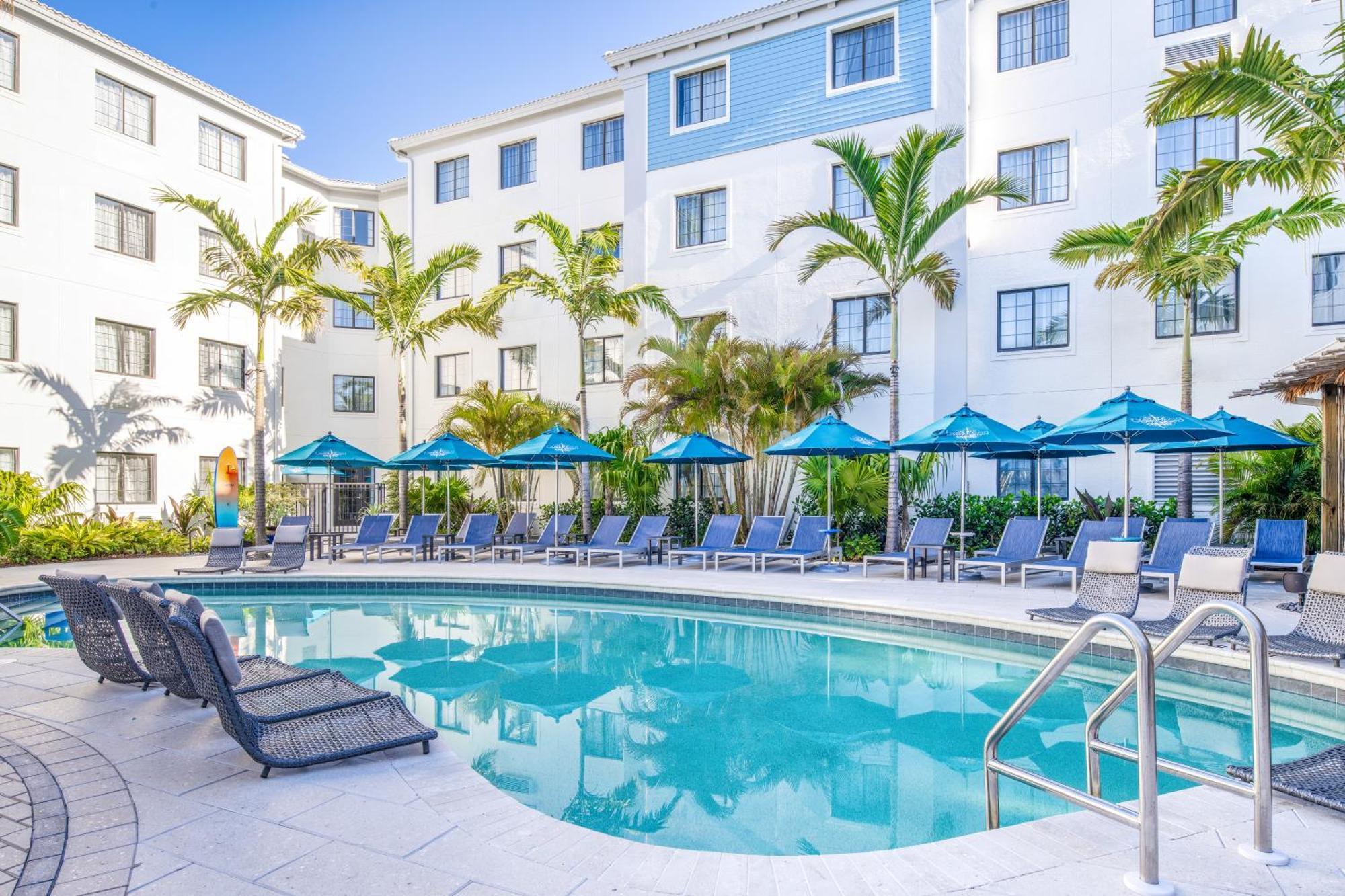 Compass By Margaritaville Hotel North Naples Екстериор снимка